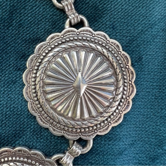 VINTAGE SILVER CONCHO CHAIN BELT 1996 EXCELLENT CONDITION - Picture 3 of 8